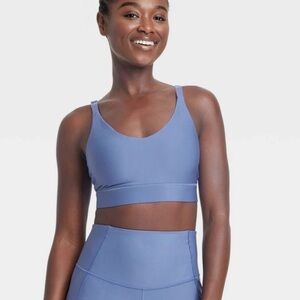 Seamless Scoop Sports Bra in Periwinkle Blue and leggins set size large